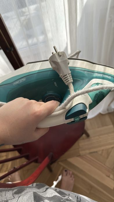 Продам утюг в хорошем состоянии