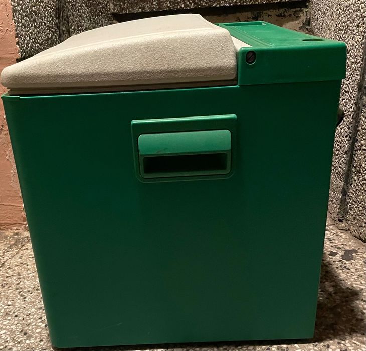 Хладилник на Ток и Газ