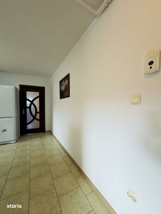 Apartament 3 camere, mobilat utilat, semidecomandat, 63mp - Sagului