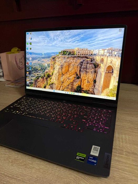Ноутбук Lenovo LOQ Core(TM) i7-13620H 16IRH/RTX4050/16GB/1TB