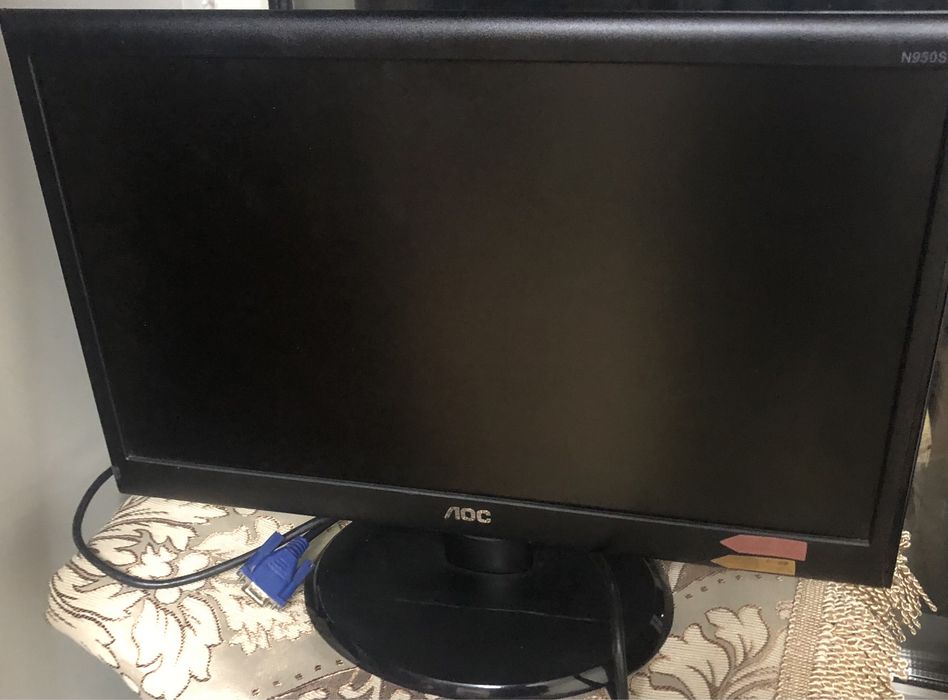 Монитор AOC 19" (Идеален для работы и учебы)