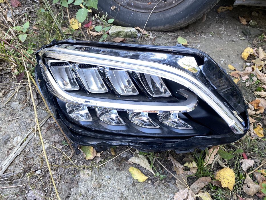 Far Mercedes C-Class W205 Facelift 2018 - 2020 far Dreapta