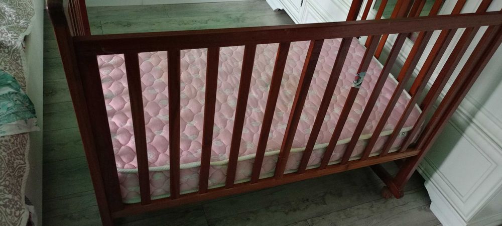 Продам детскую кроватку (манеж)