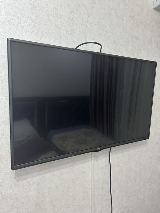 Телевизор lg продам