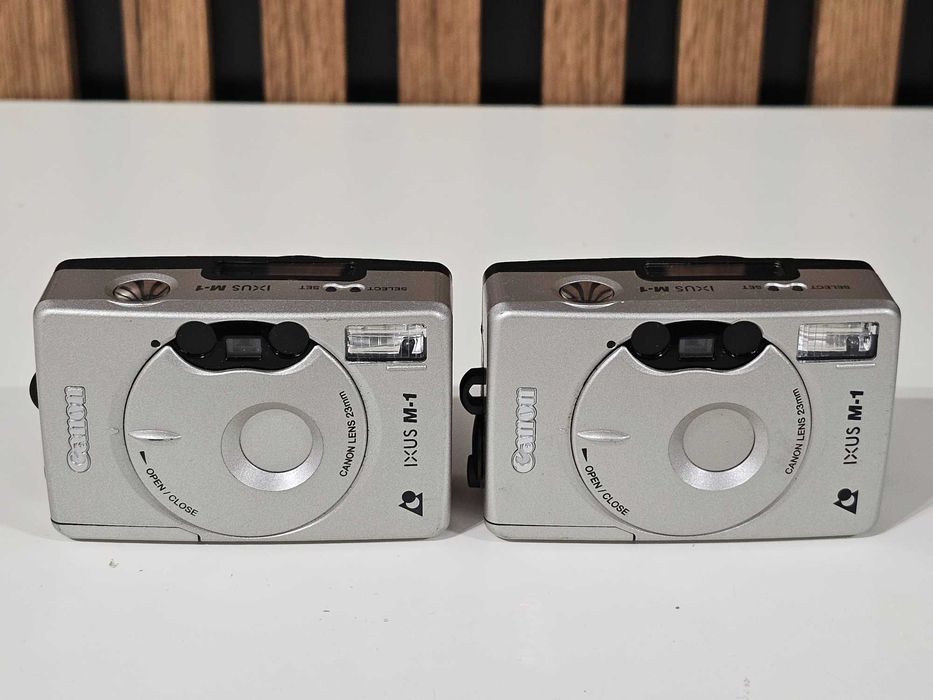 Aparat foto compact pe film de colectie vintage Canon Ixus M1