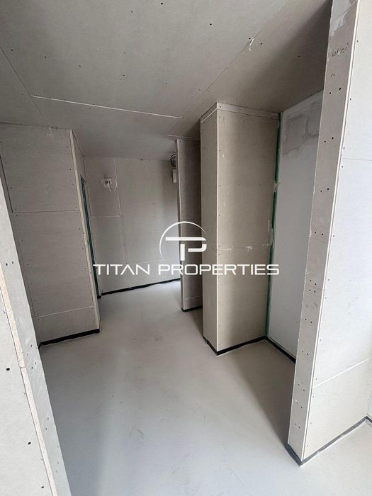 Лична Оферта! Двустаен апартамент с акт 16 в Центъра