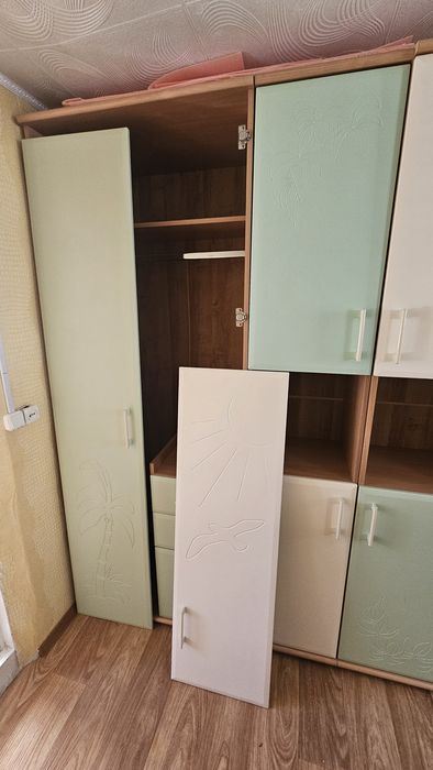 Продам шкафы, подходят для детской