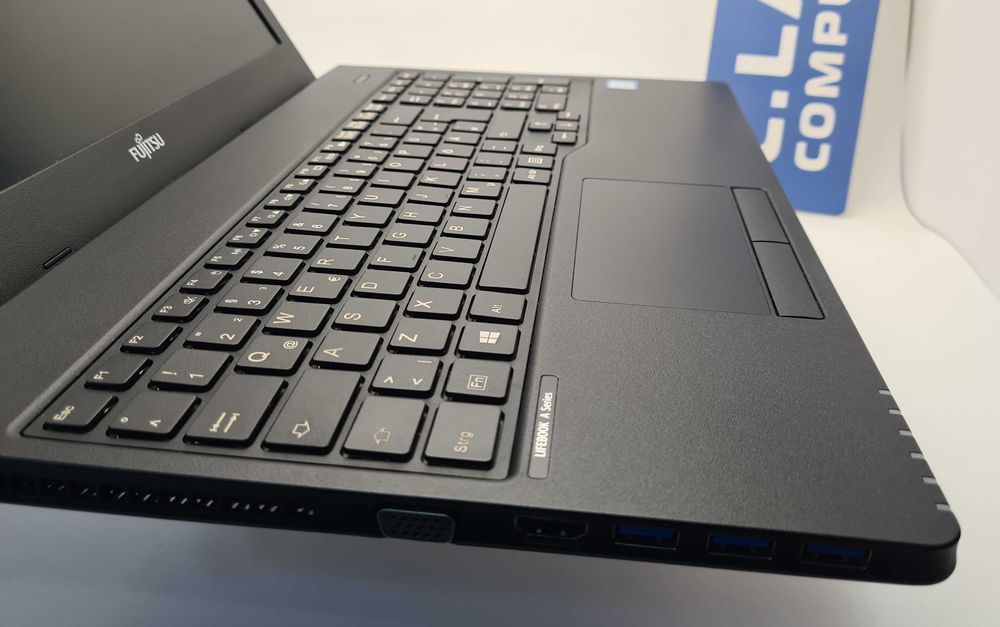Fujitsu Lifebook A557 i5-7200U/8GB/256SSD/FHD