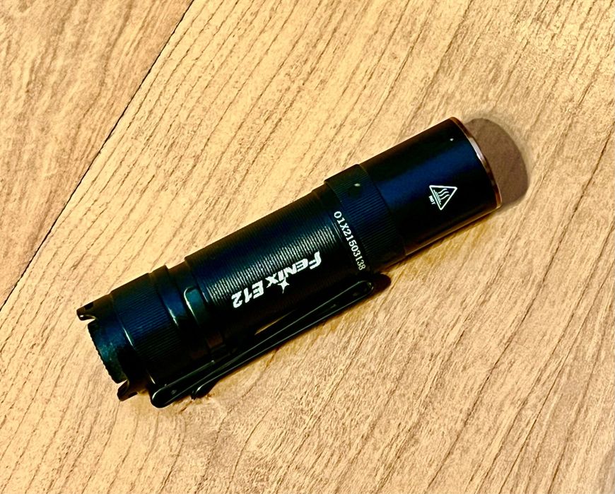 Lanterna EDC Fenix E12 V2.0 noua