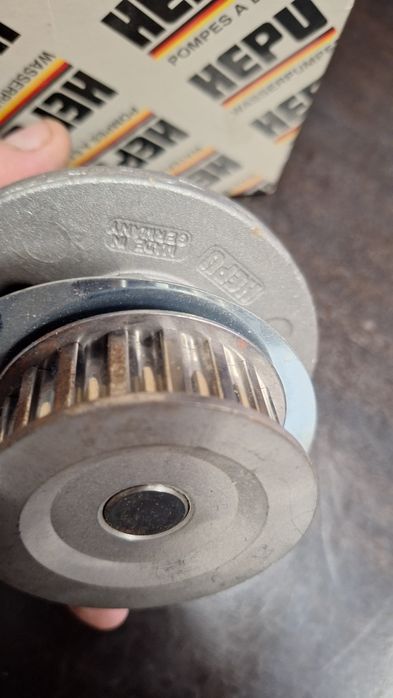 Водна помпа HEPU Opel Ascona, Corsa A, Kadett E, Vectra A