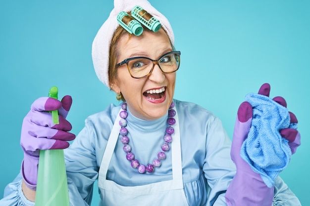 Caut doamnă curățenie