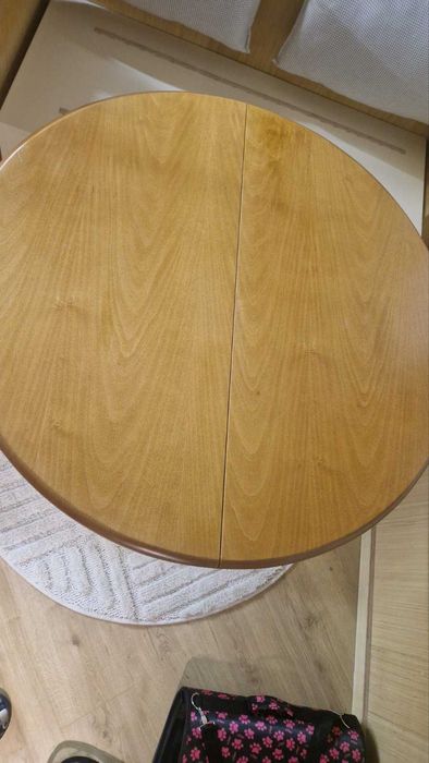 Трапезна кръгла маса - масив