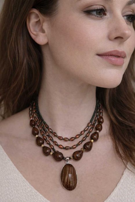 Украшения ручной работы из натуральных камней.