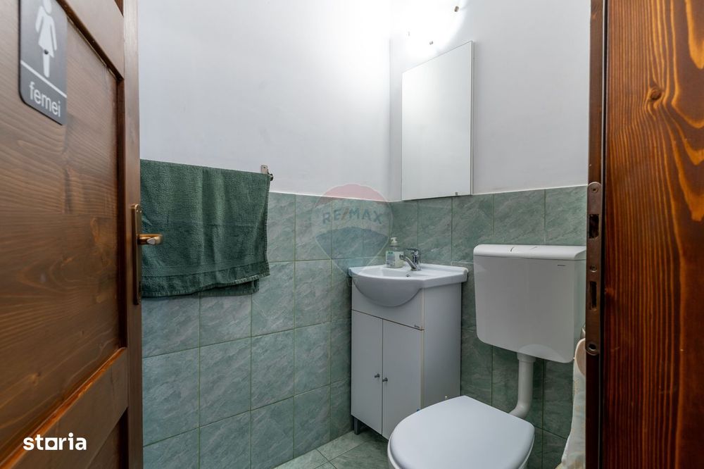 COM 0Cabana cu 7 camere de vânzare, 387 mp utili, 1300 mp teren!