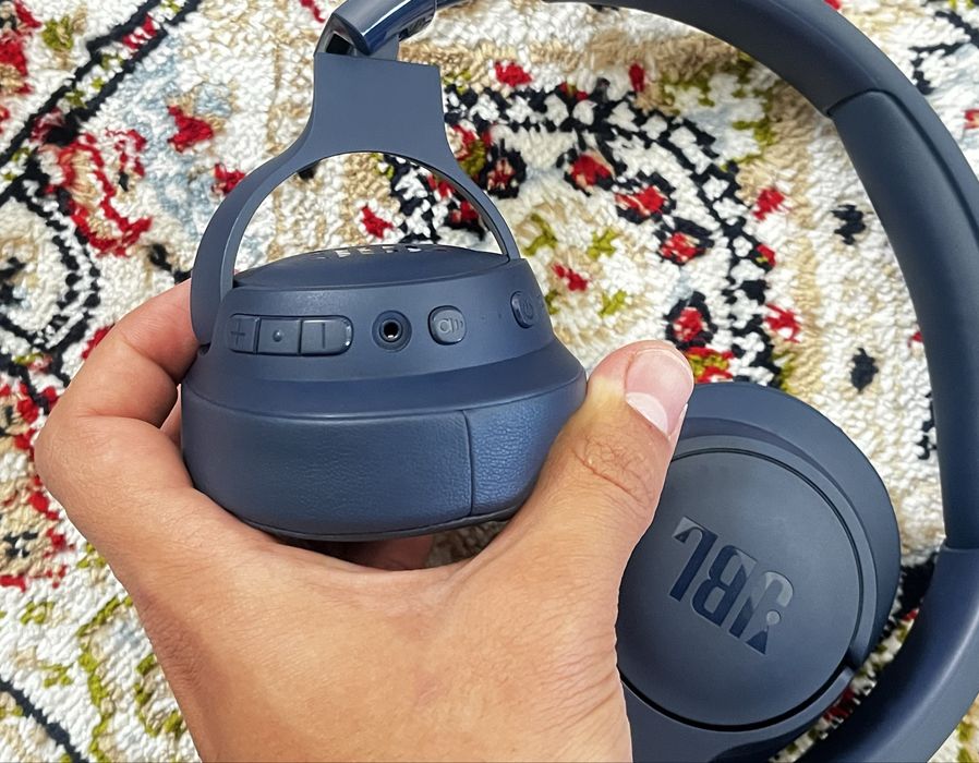 Наушники JBL TUNE 770NC