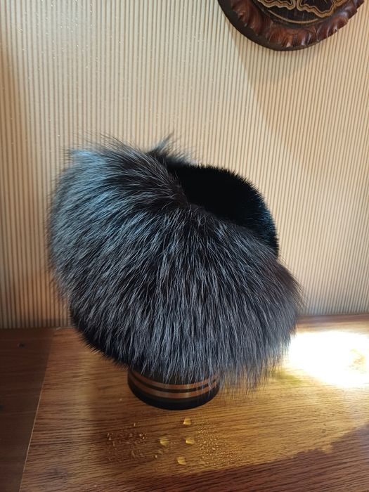 Продам зимнию шапку