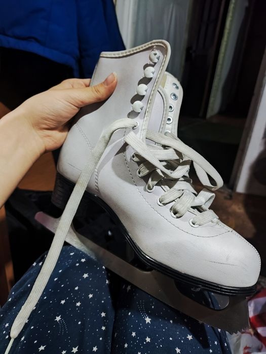 Продам б/у коньки на 36-37 размер