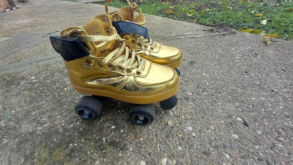 Детски оргинални ролери.