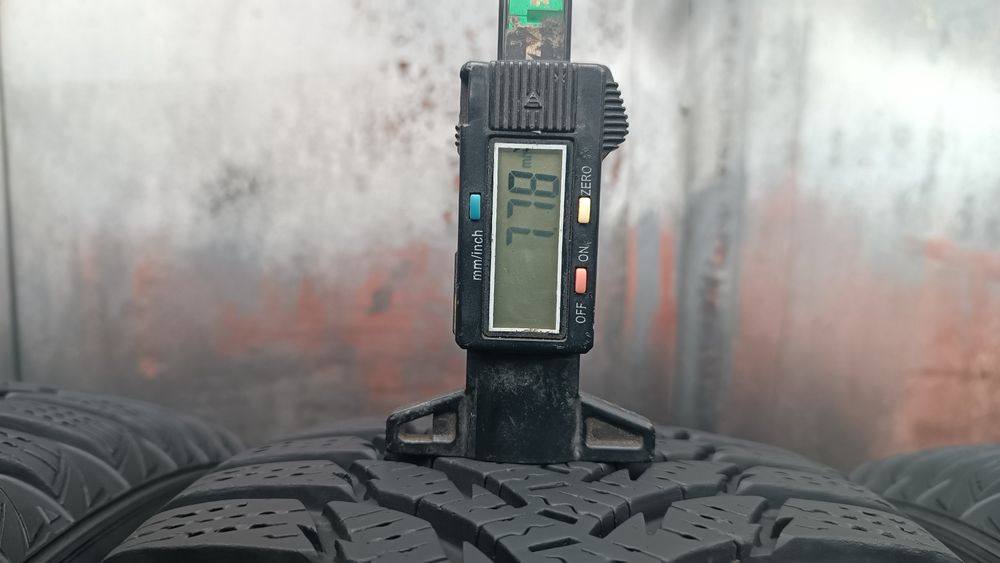 205/55/16 Kumho .