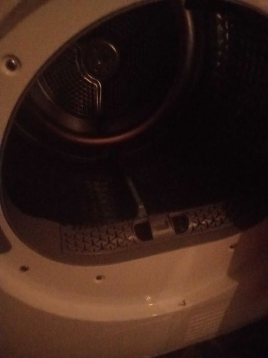 Продавам сушилня Samsung