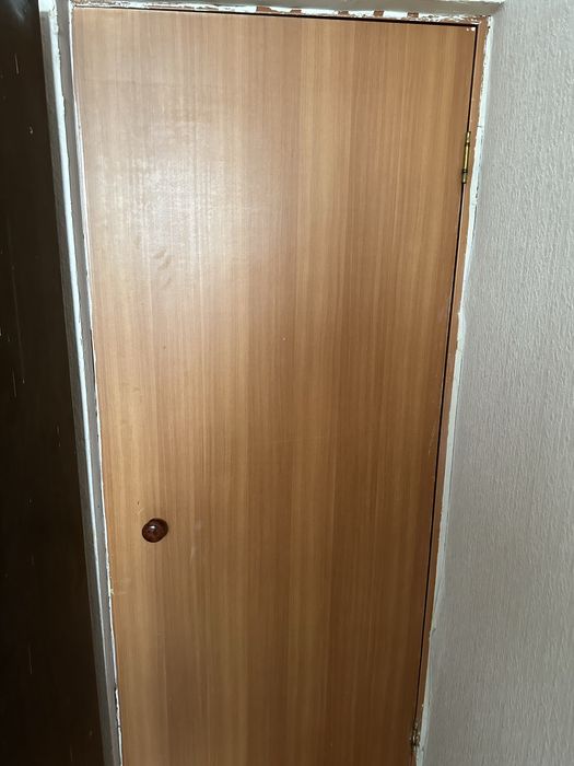 Продам межкомнатные двери 3шт