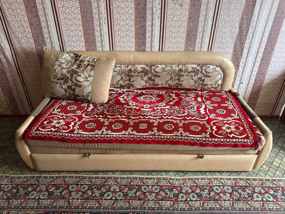 Продам диван б/у