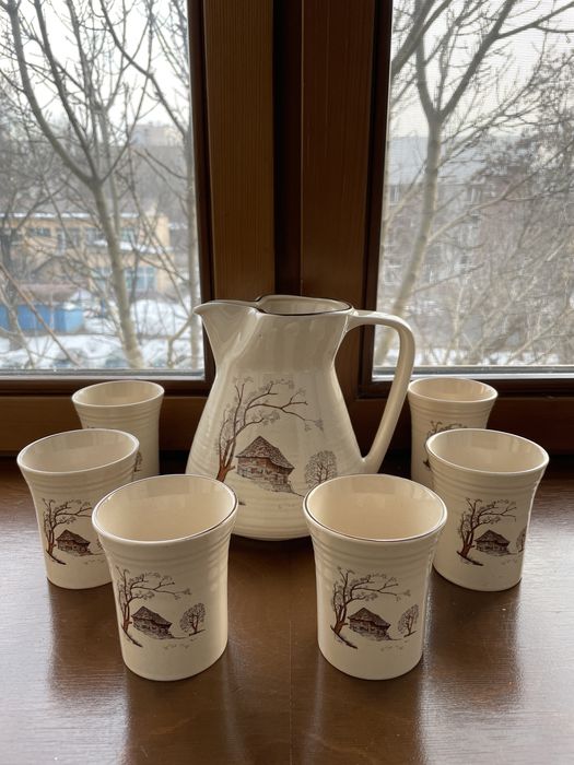 Чайна - кувшинный сервиз