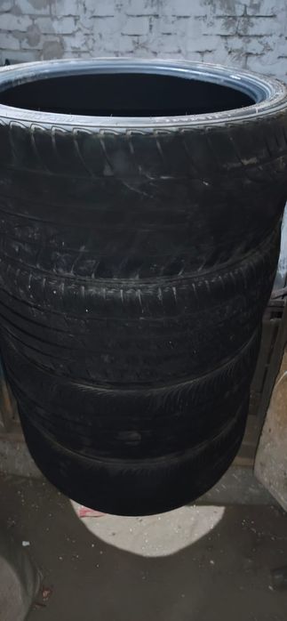 Продам резину на авто