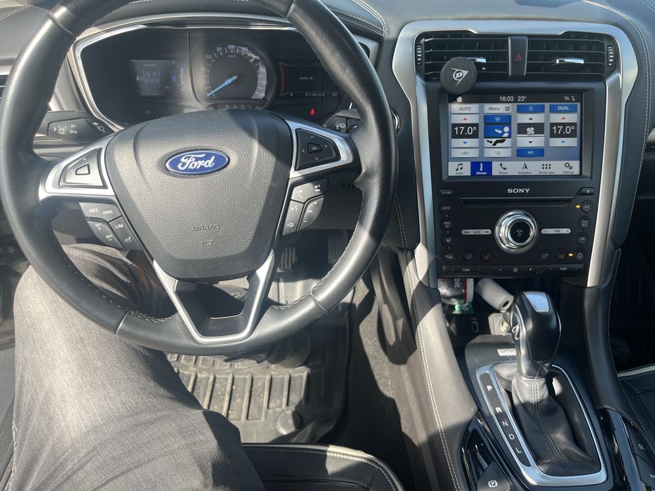 Ford Mondeo Vignale hibrid 187 cp,  99.500 km