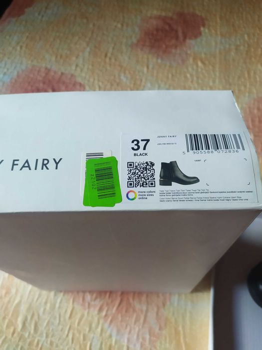 дамски нови обувки 37номер