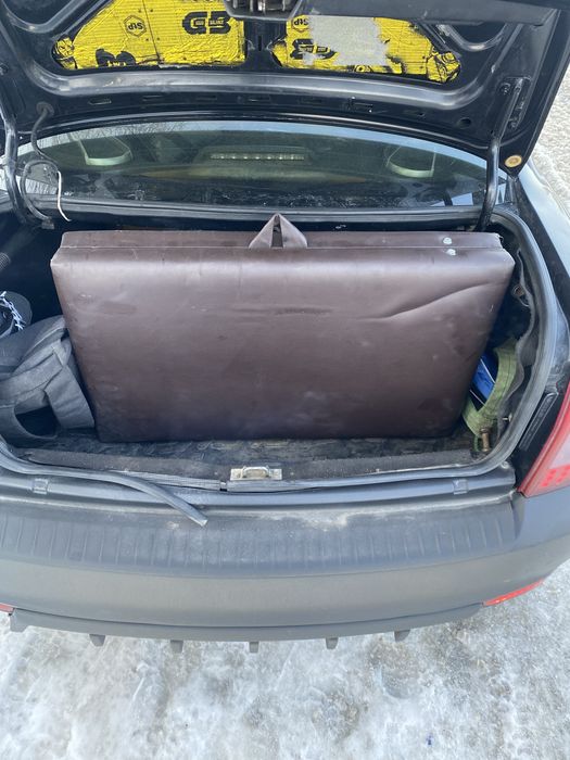 Продам кушетку срочно