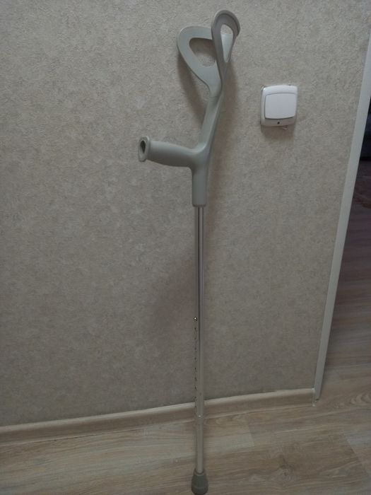 Продам тростик хорощем состояние