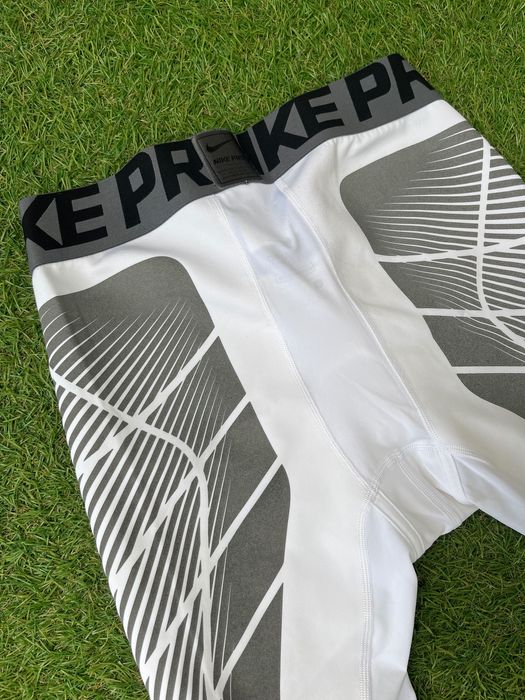 Мъжки тренировъчен клин : NIKE PRO Hyperstrong Compression L