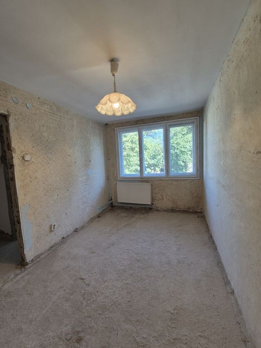 Vand apartament 2 camere LA GRI - IDEAL pentru amenajat