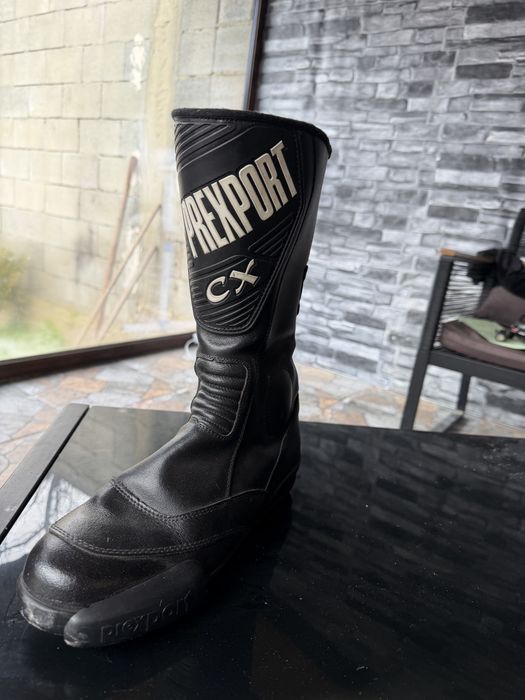 Мото екипи и ботуши Dainese