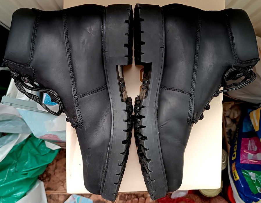 Ghete damă ,,WRANGLER,, din piele nabuc impermeabili mărimea 38