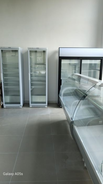 Холодильные витрины