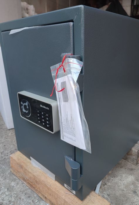 Сейф - каса (комбиниран) / Доставка до адрес