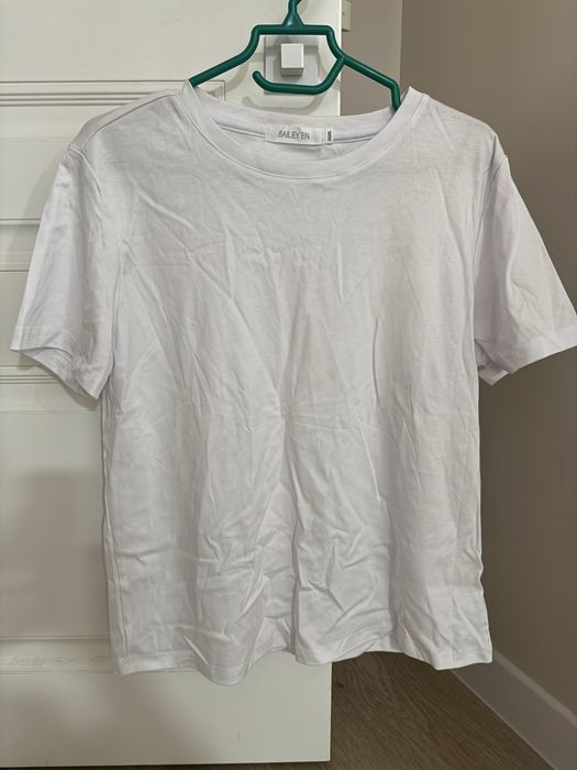 Футболки новые разные