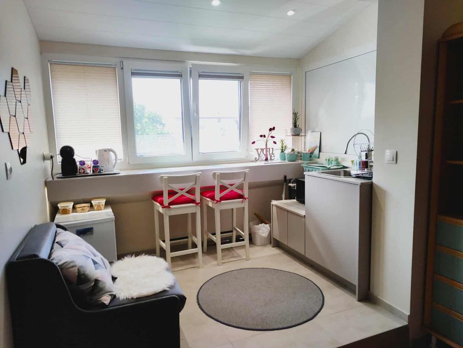 Дава се под наем Двустаен апартамент в Варна, Електрон - 16 кв.м за 17.85 € - Снимка #1