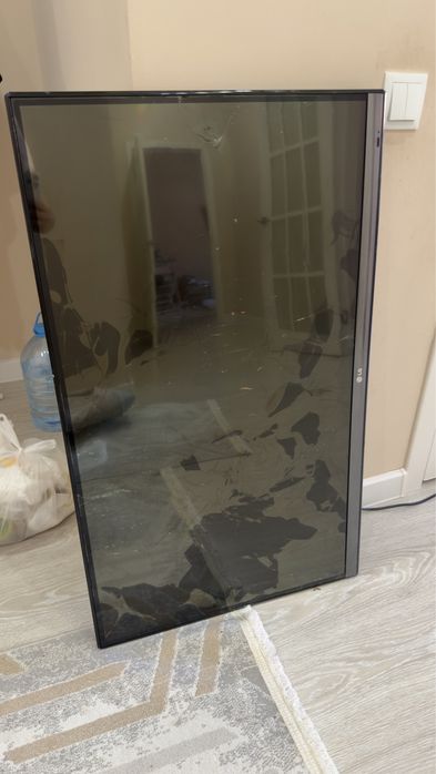 Продам LG телевизор . Сломан экран