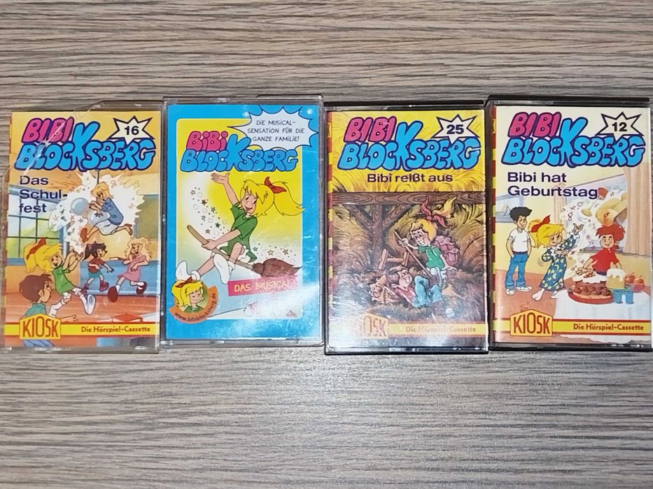Bibi Blocksberg (на немски език) 4 броя. Цената е за всички.
