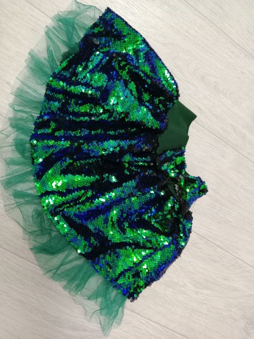 Юбка блестящая продам