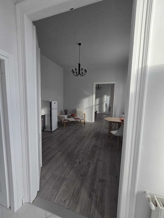 Apartament 3 camere de vânzare – Proprietar (persoană fizică) – Calea Dorobanților, vis-a-vis de Tribunal
