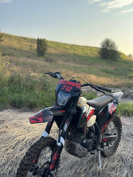 Продам мотоцикл Zuumav k8