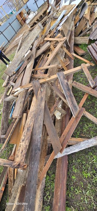 Доски бесплатно на дрова