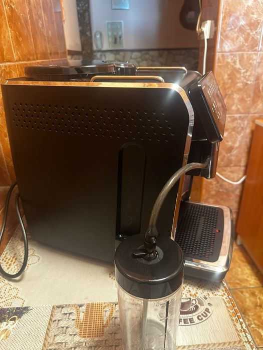 Aparat cafea Saeco GranAroma premium series  system automat de lapte