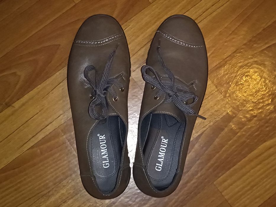 Продается женская обувь