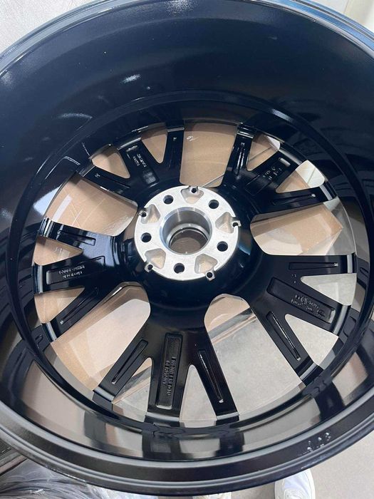 Нови джанти за Audi Q7 9JX21 5x112 ET22