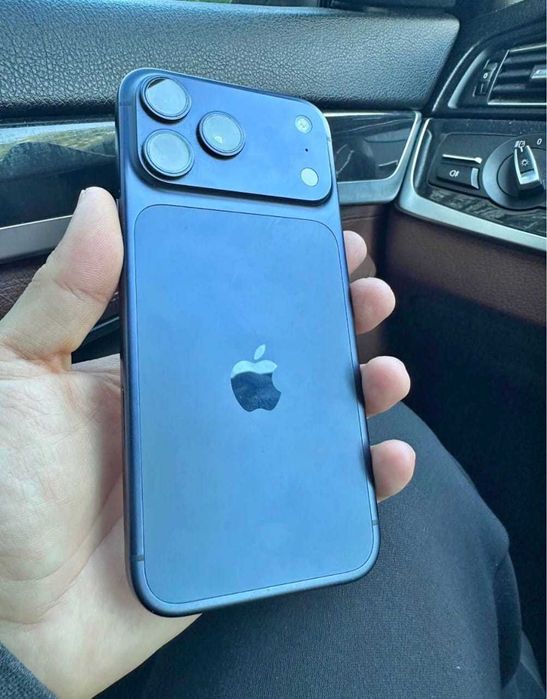 Vând iPhone 17 Pro Max – 256 GB – stare impecabilă